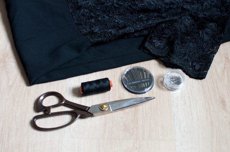 DIY lace dress by a pair and a spare 019