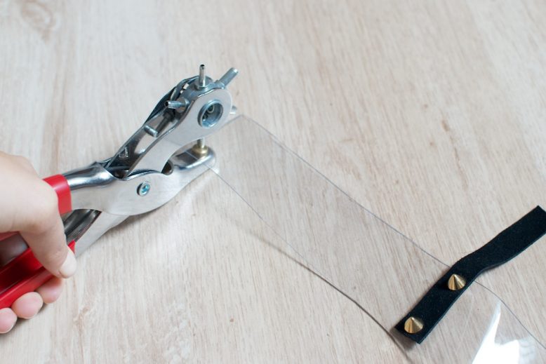 diy transparent ankle cuffs 022