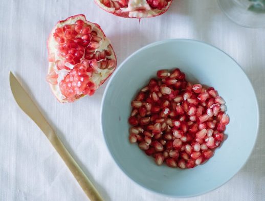 How to Deseed a Pomegranate