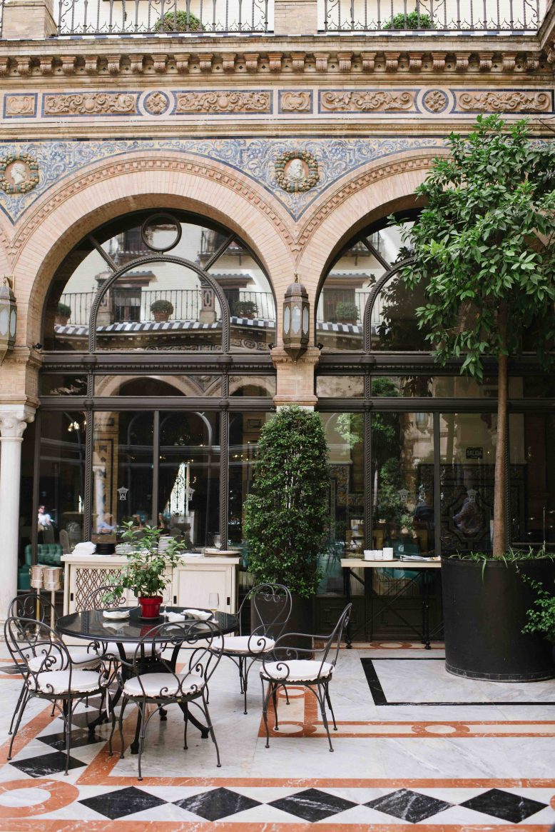 Seville Travel Guide