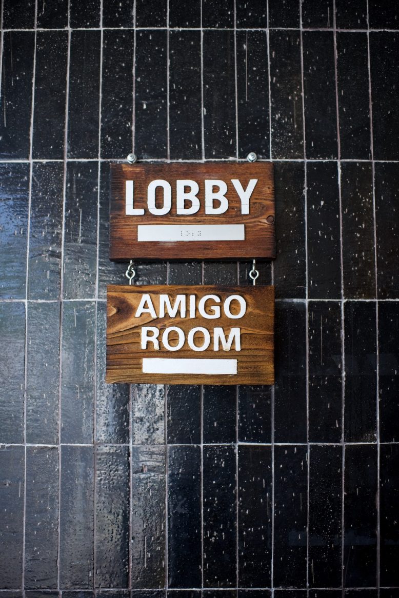 Palm Springs Travel Guide