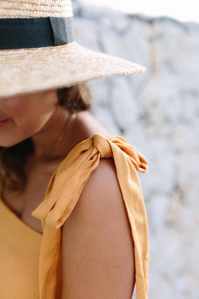 DIY Shoulder Tie Linen Top DIY Shoulder Tie Linen Top