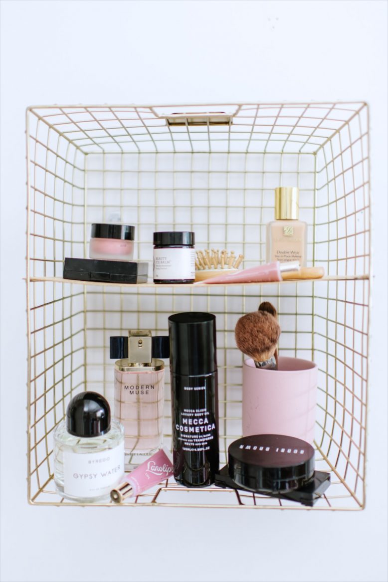 DIY's to Declutter Your Home DIY's to Declutter Your Home