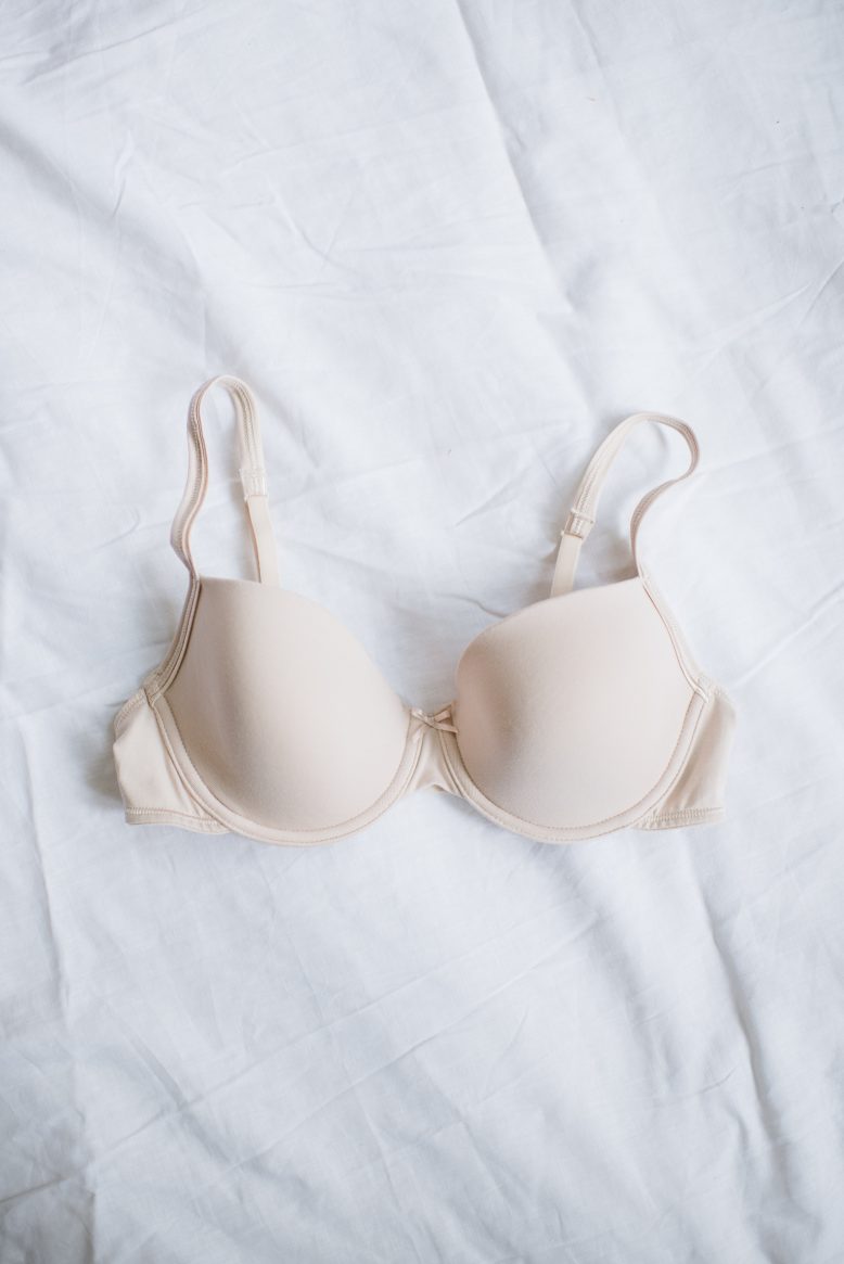 What Bra Should I Wear With This Outfit?