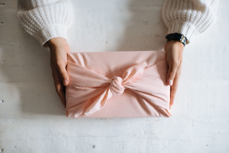DIY Fabric Wrapped Gifts