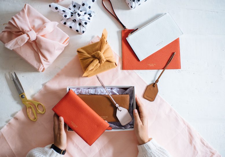 DIY Fabric Wrapped Gifts