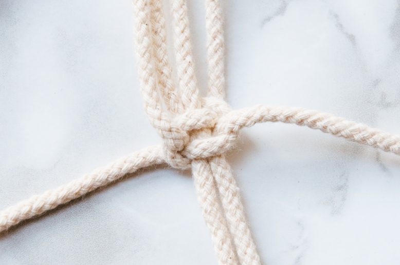 Macramé Knotting Guide