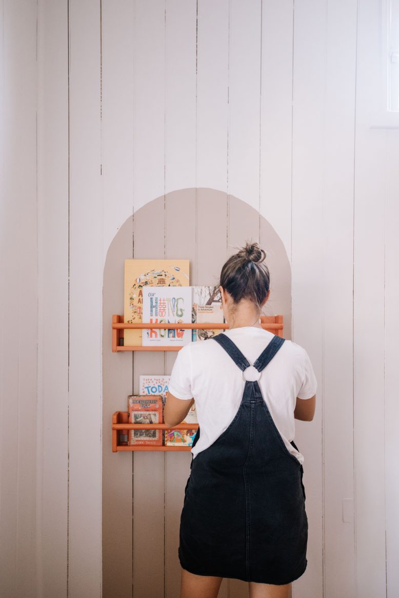 Frankie's Reading Nook DIY Wrched Painted Shelves (12 of 18)