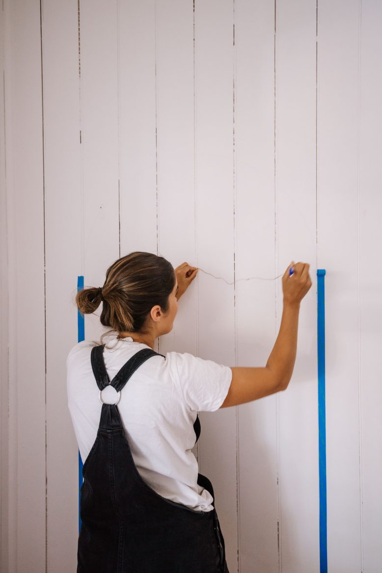 Frankie's Reading Nook DIY Wrched Painted Shelves (4 of 18)