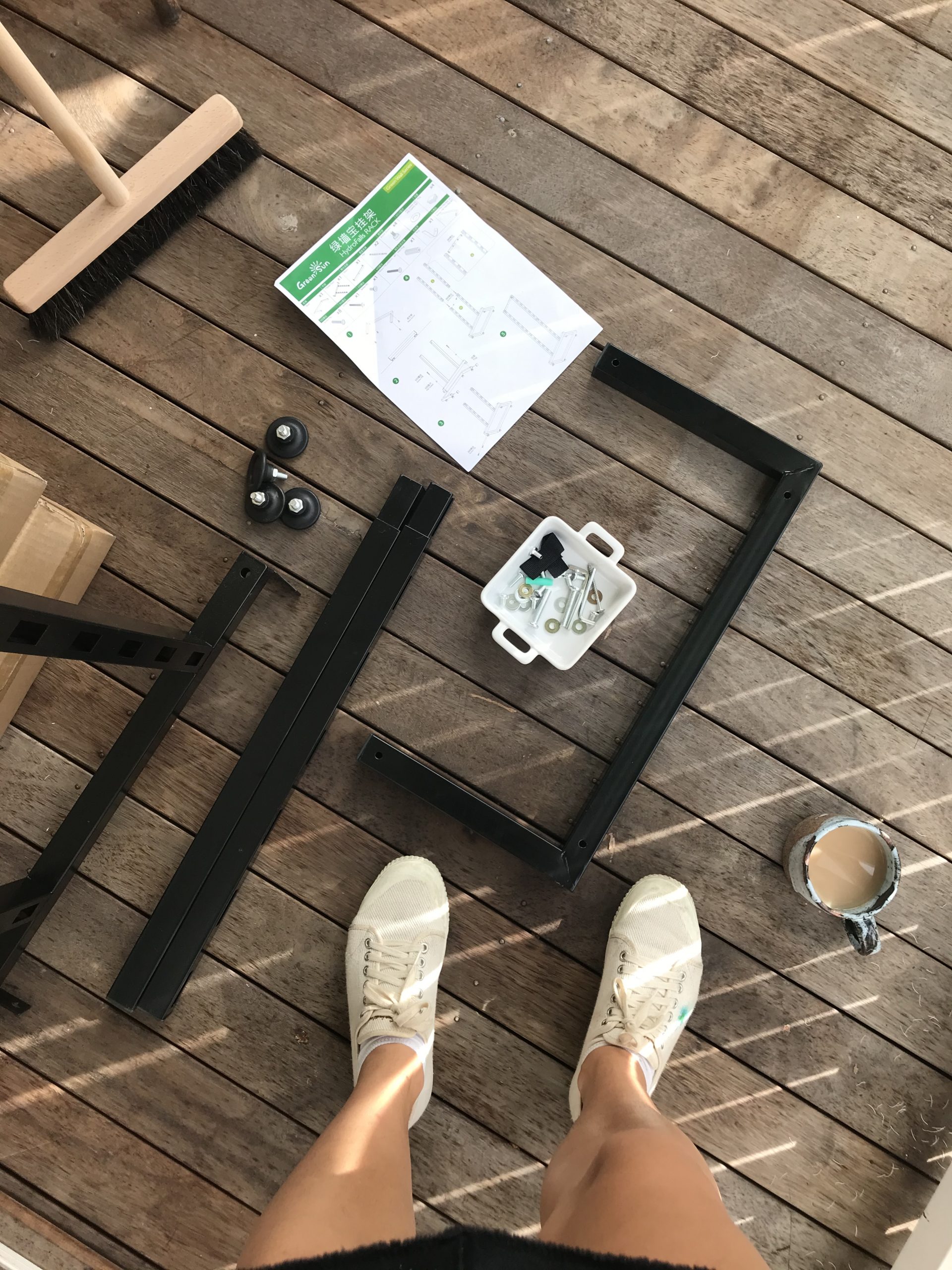 Setting Up A Vertical Herb Garden