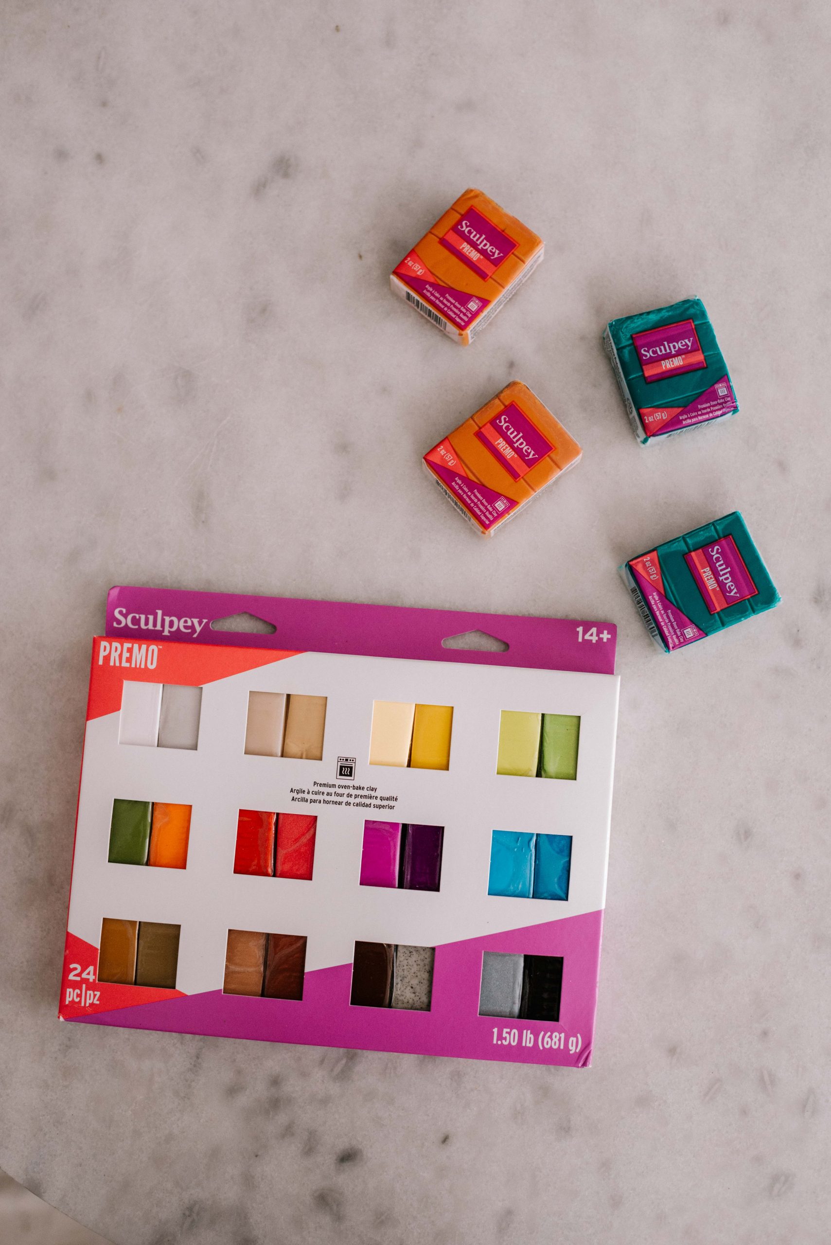 Making Clay Standing Vases For Dried Flowers