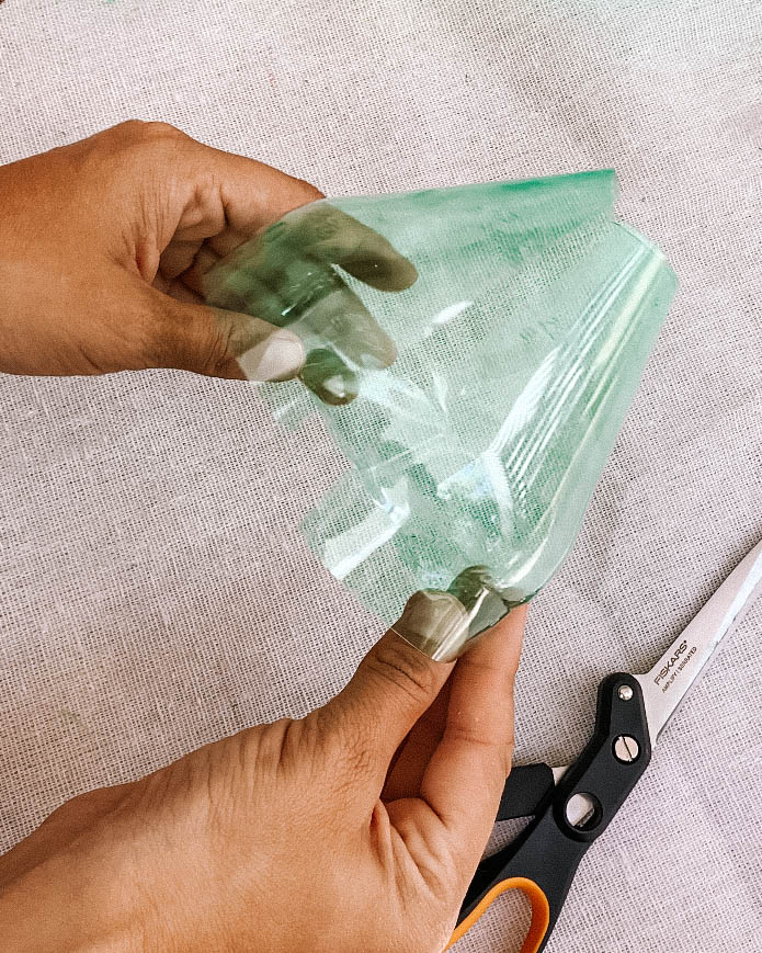 How to make a floor lamp bobble lamp out of bottles-4