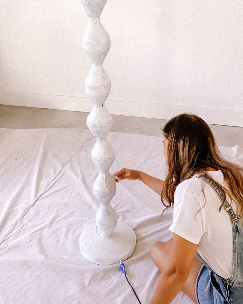 How to make a floor lamp bobble lamp out of bottles-7