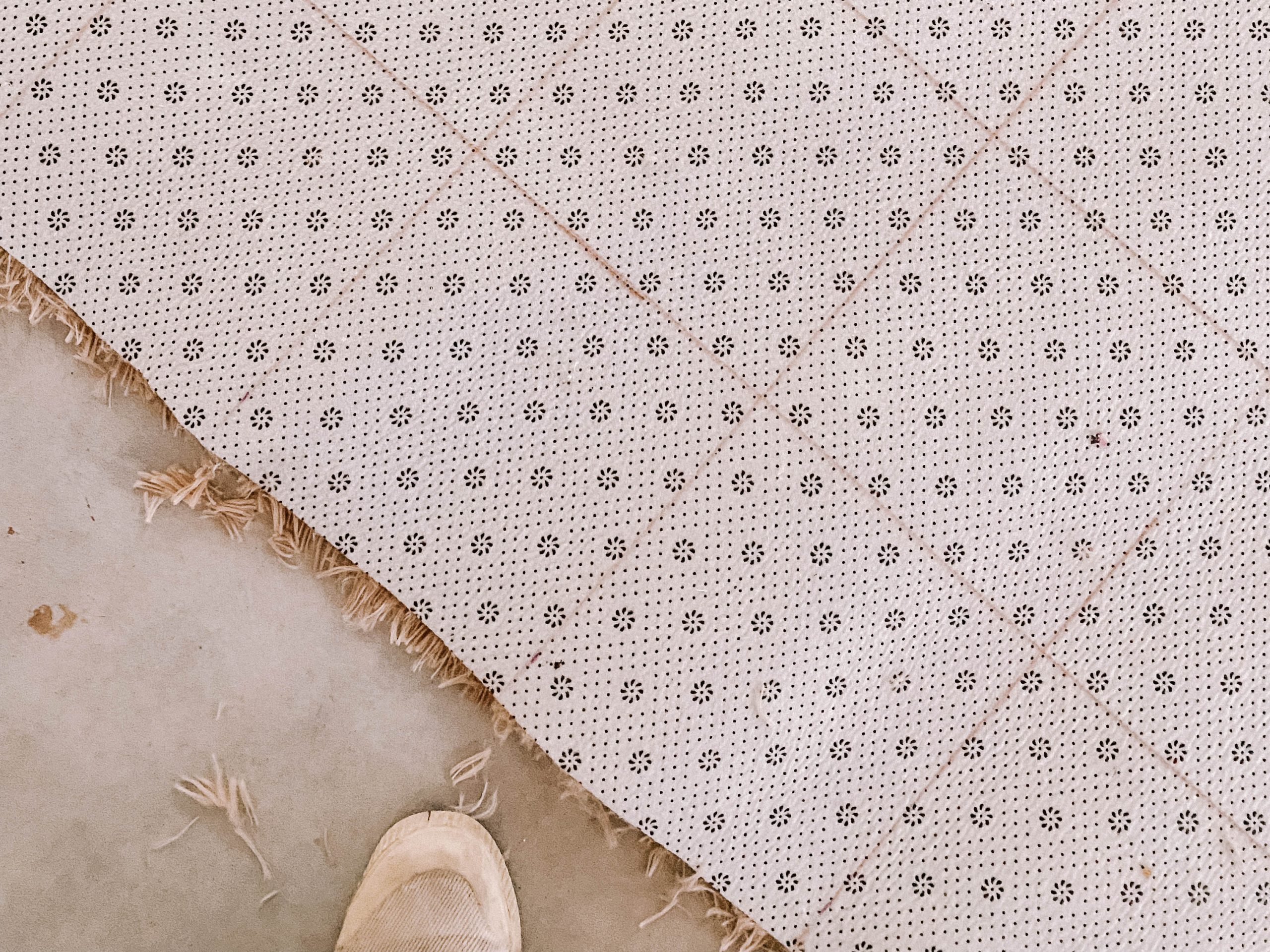 How to Make A Patterned Rug (Testing Three Ways!)