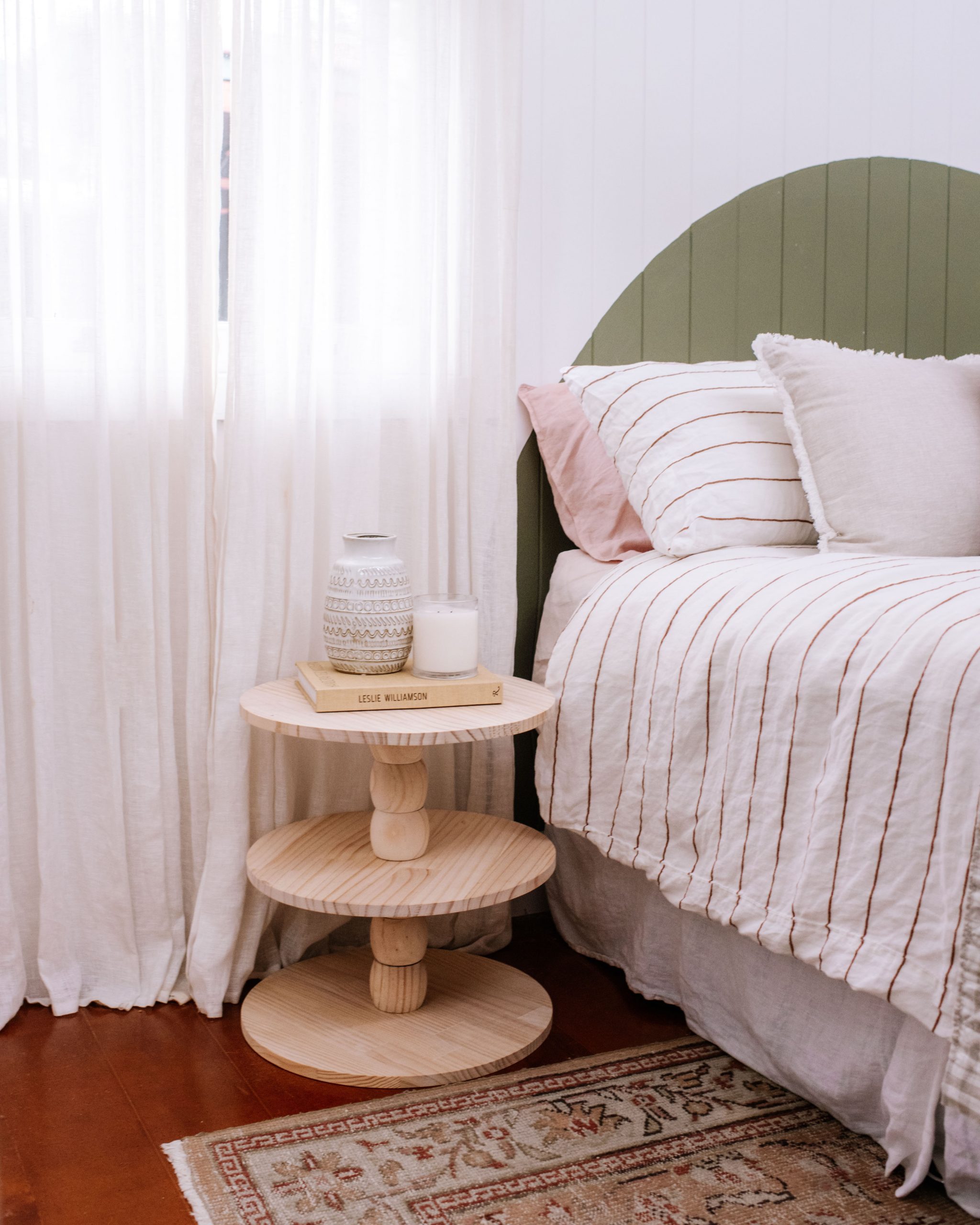 Making A Bobbin Side Table (Using Furniture Legs!)