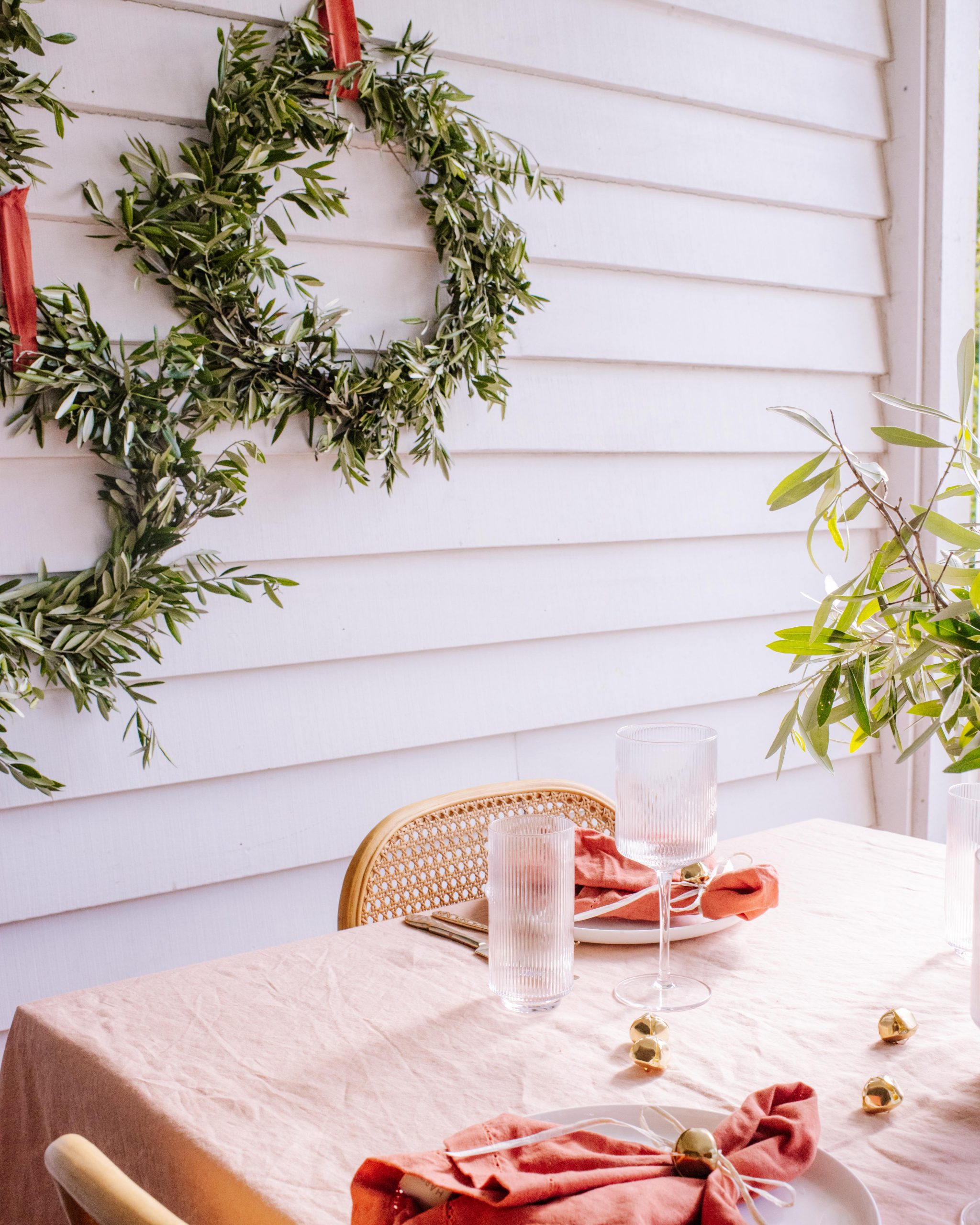 How To Make Christmas Wreaths Using Cardboard